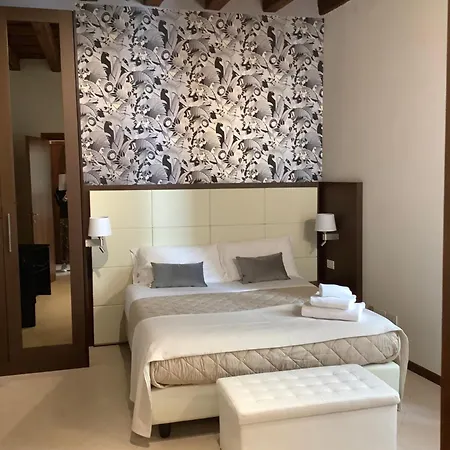 Guest house Porta Borsari Relais *